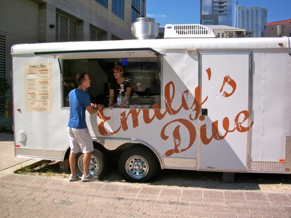 Emily's Dive food trailer