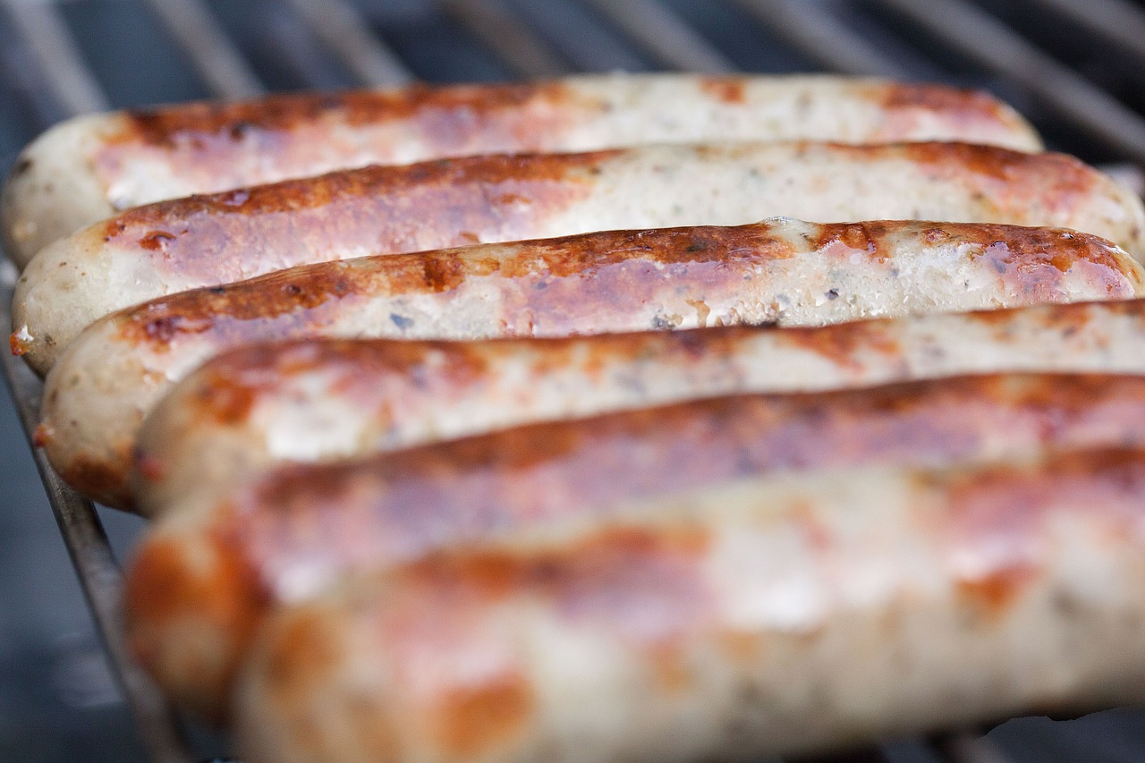 Bratwurst And Knockwurst – What Is The Difference?