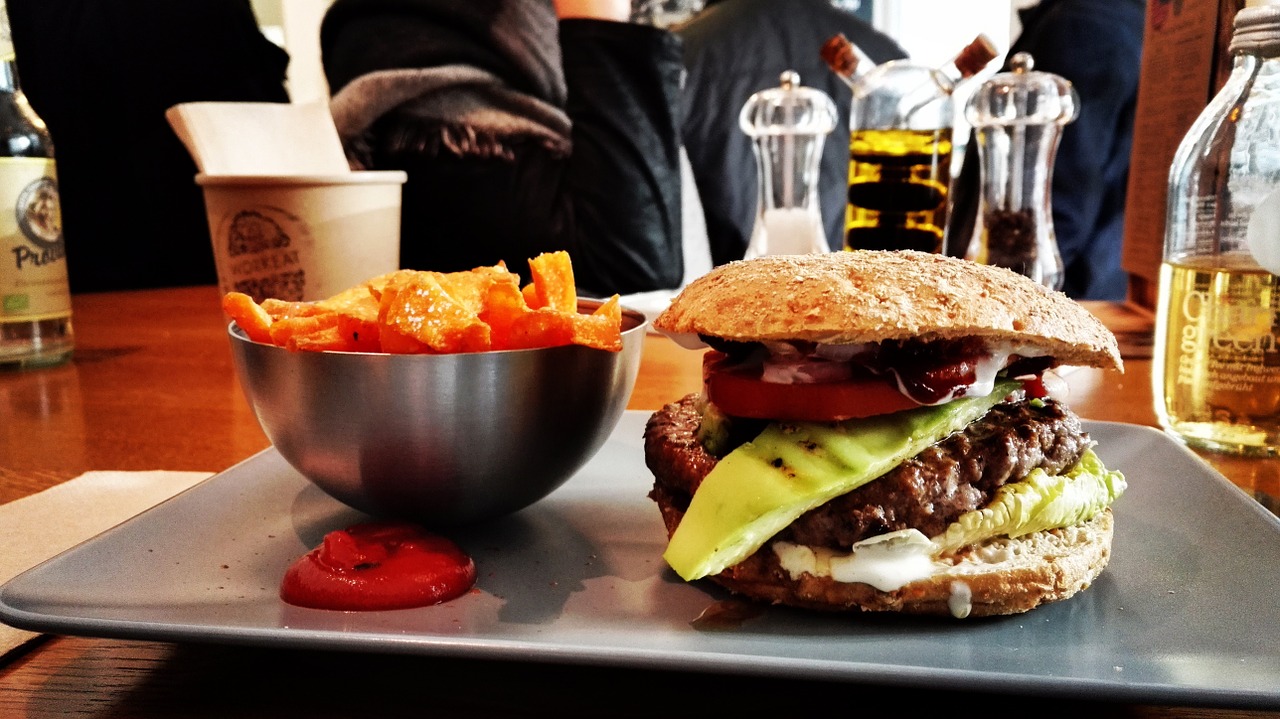 A Perfect Burger – Austin Food Trailer Max Parfait