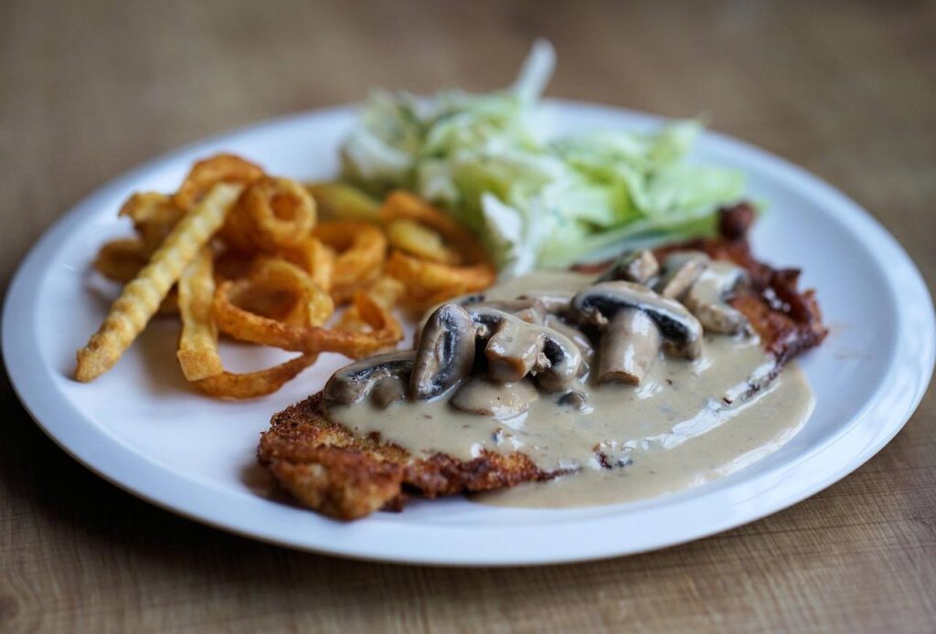 schnitzel mushroom sauce