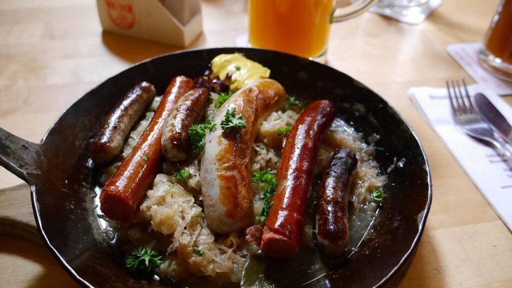 bratwurst sauerkraut